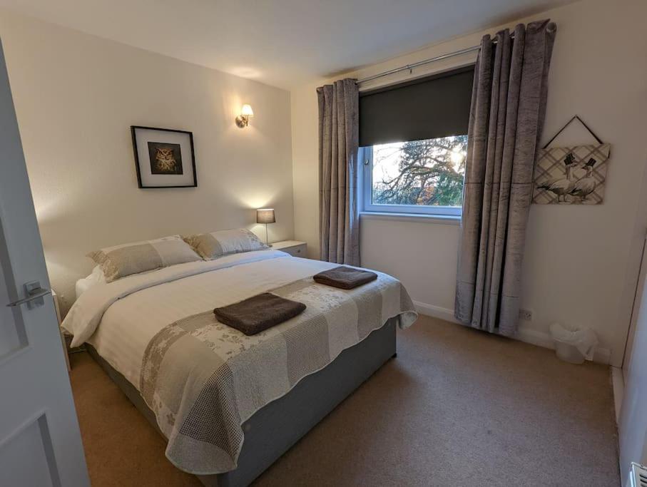 Two Bedroom Flat In Bridge Of Allan, Stirling Exterior foto