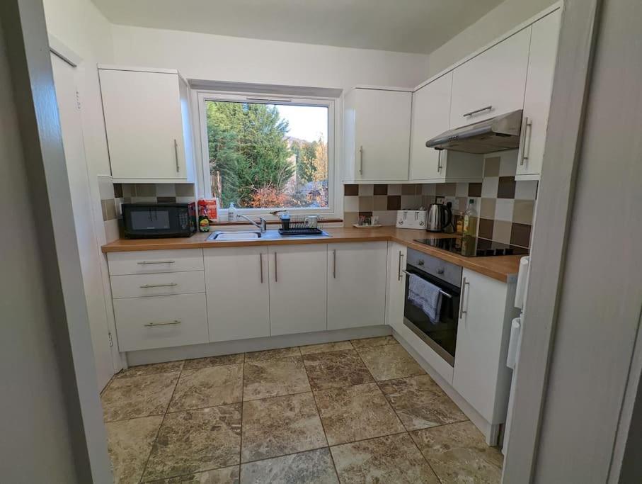 Two Bedroom Flat In Bridge Of Allan, Stirling Exterior foto